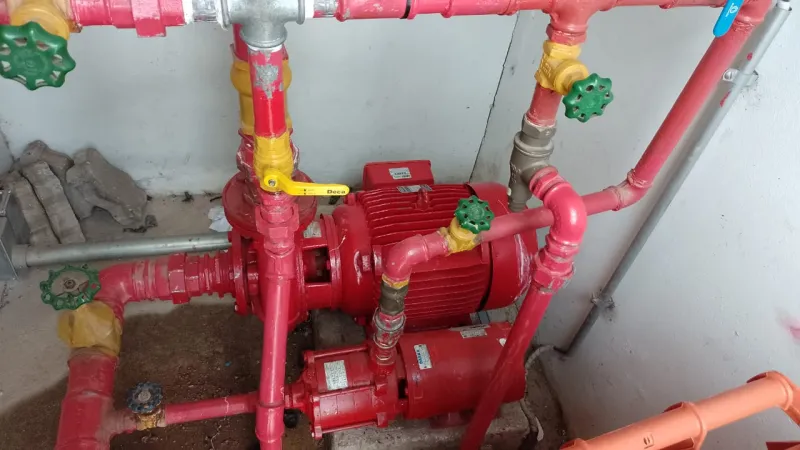 Manutenção de bomba elétrica de incêndio